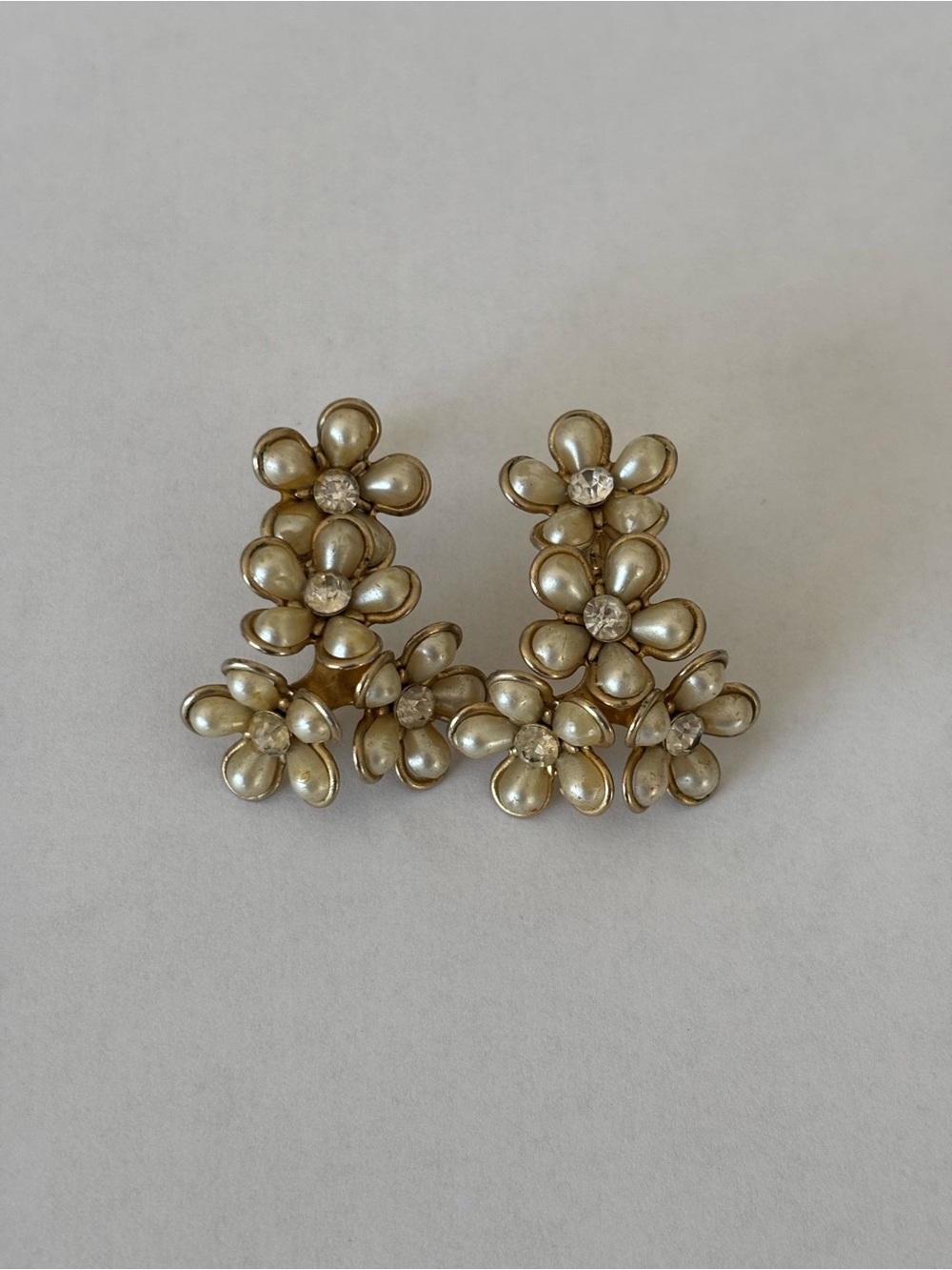 Coro |Vintage Gold Toned Floral Cluster Clip On Earrings Faux Pearls Rhinestone